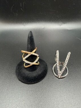 Set of two architectural geometric cocktail rings